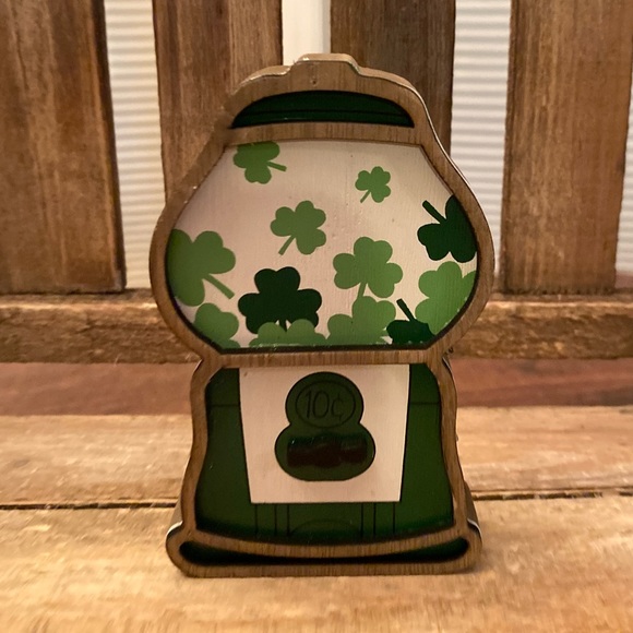 St. Patricks Day Shamrock Bundle, Shamrock Kitchen Towels & Tier Tray Decor - Picture 11 of 16
